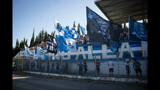 LA CARICA DEI TIFOSI IN VISTA DELLA FINALE TERNANA - PESCARA