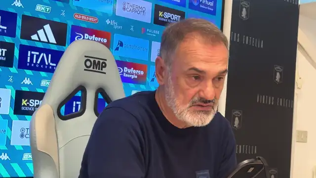 MISTER VIVARINI NEL SALA STAMPA V-ENTELLA-PESCARA
